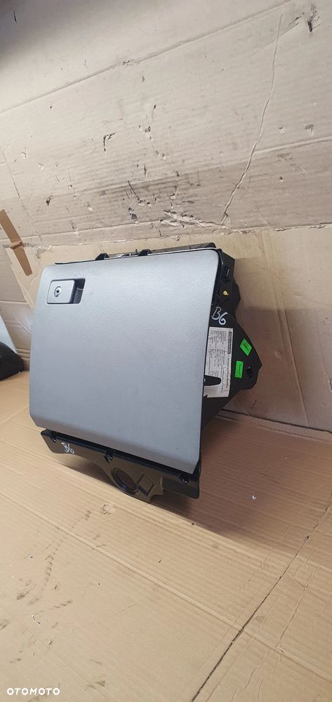 Schowek pasażera półka VW Passat B6 3C1857101 3C1857097AM - 2