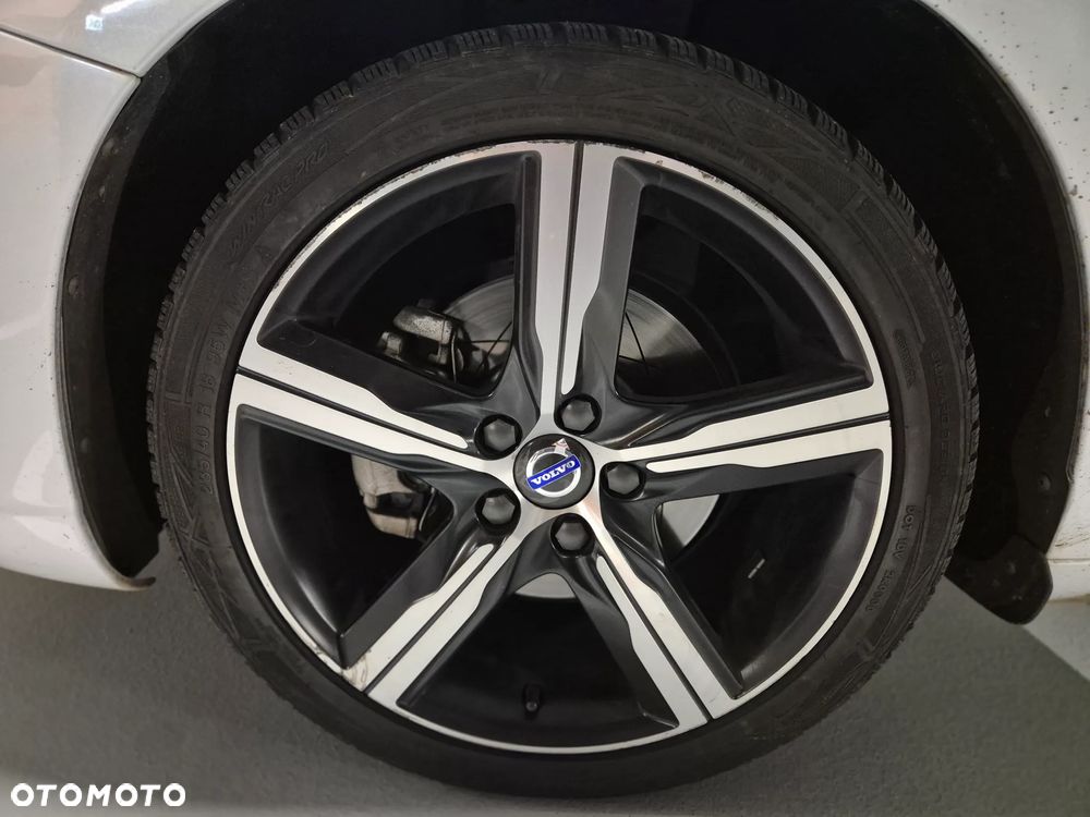 Volvo V60 D4 Drive-E R-Design Momentum - 8
