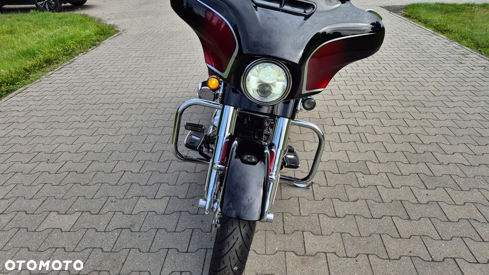 Harley-Davidson CVO Street Glide - 9