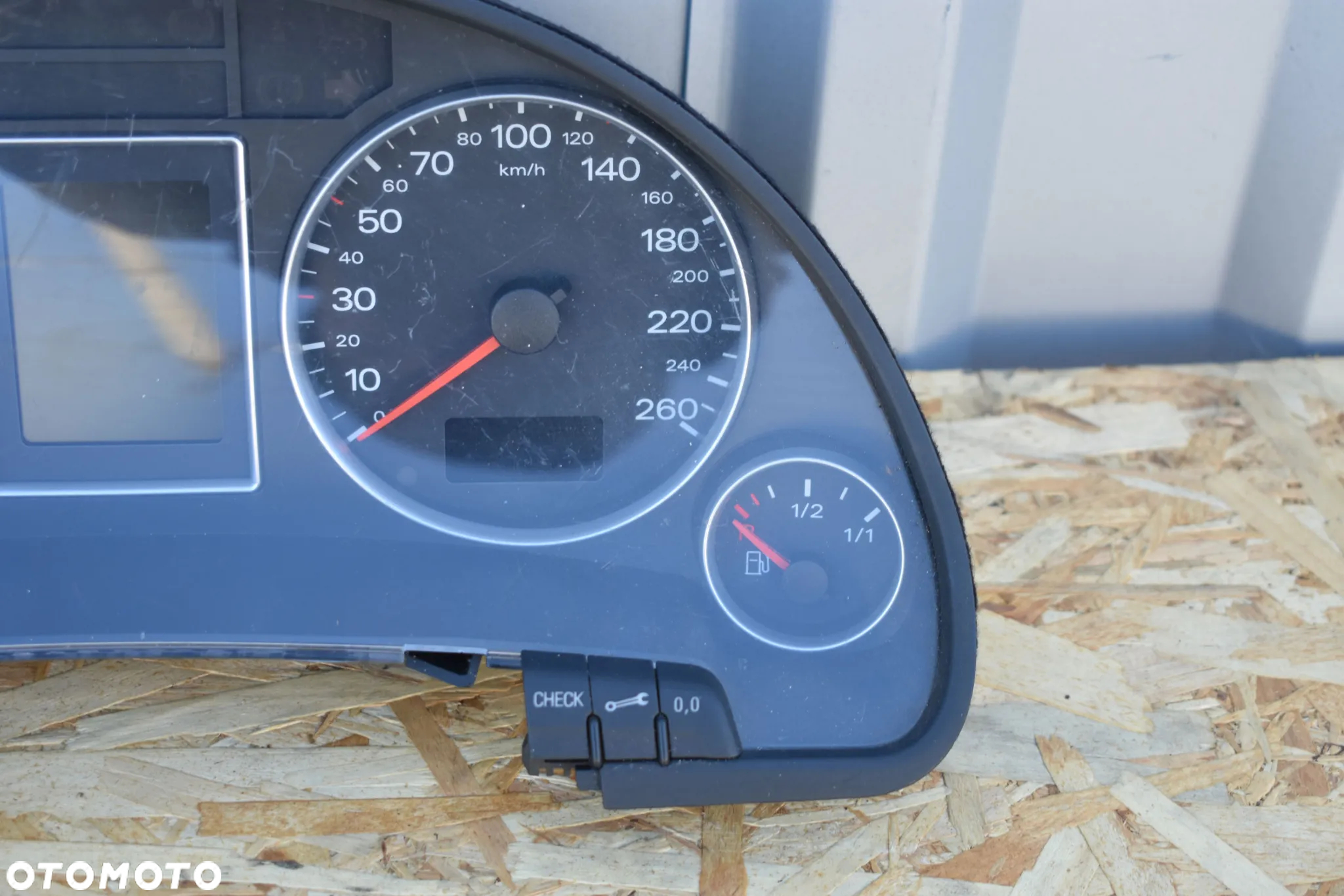 LICZNIK ZEGARY AUDI A4 B7 2.0TDI 8E0920900R - 4