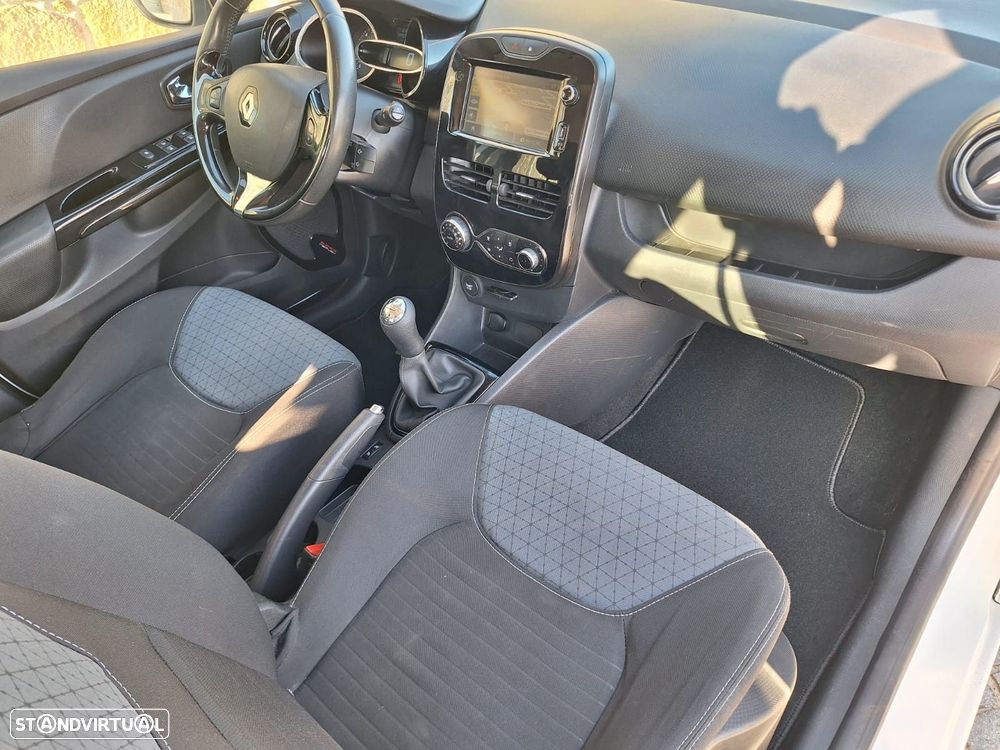 Renault Clio 0.9 TCE Dynamique S - 11