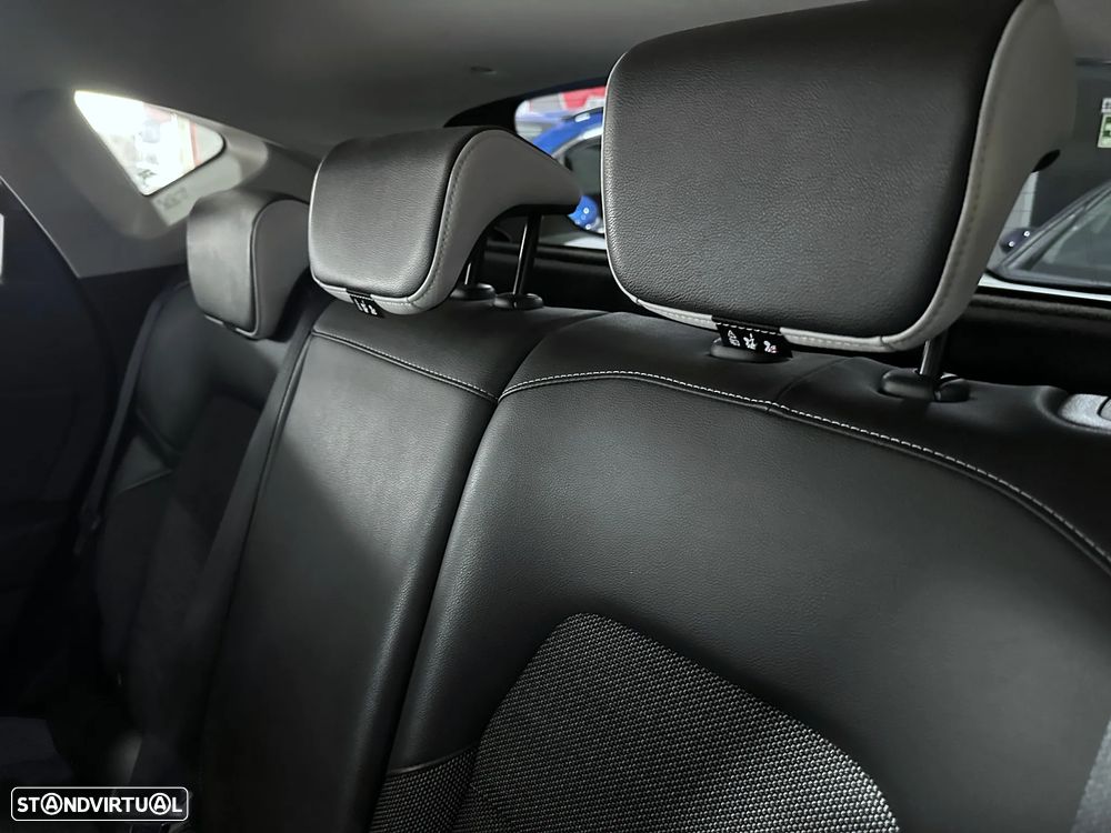 Renault Captur 1.0 TCe Techno - 32