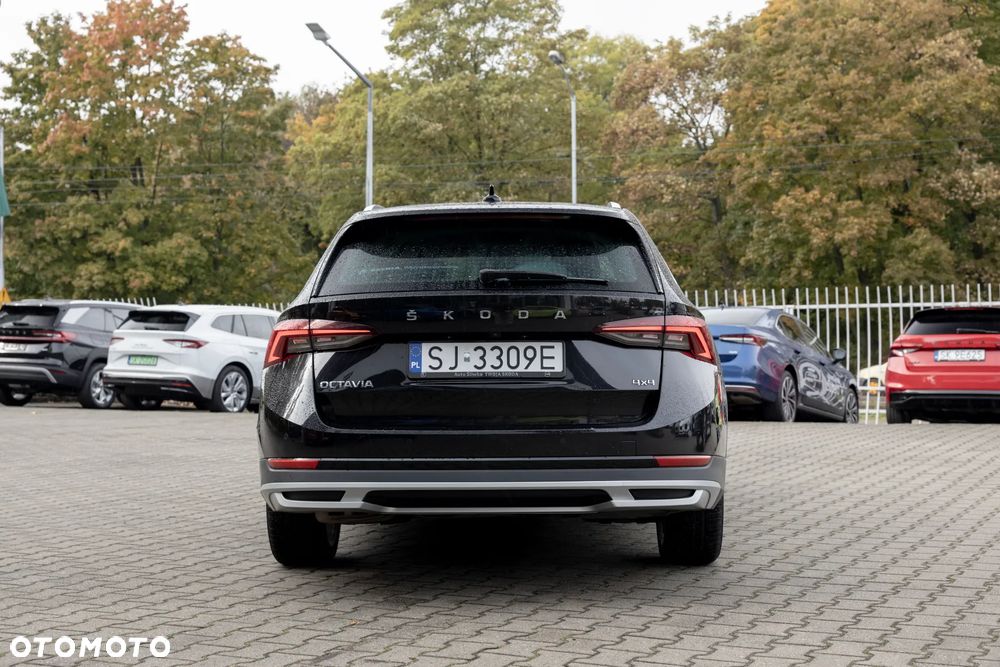 Skoda Octavia 2.0 TDI 4x4 Scout DSG - 6