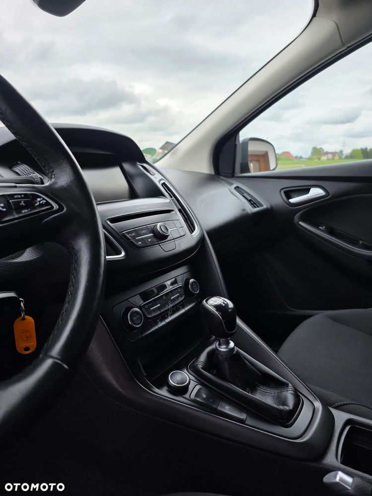 Ford Focus 1.0 EcoBoost Titanium - 31