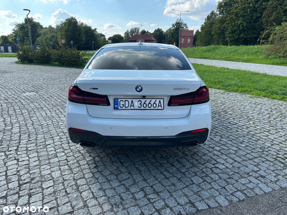 BMW Seria 5 520d xDrive M Sport sport - 7