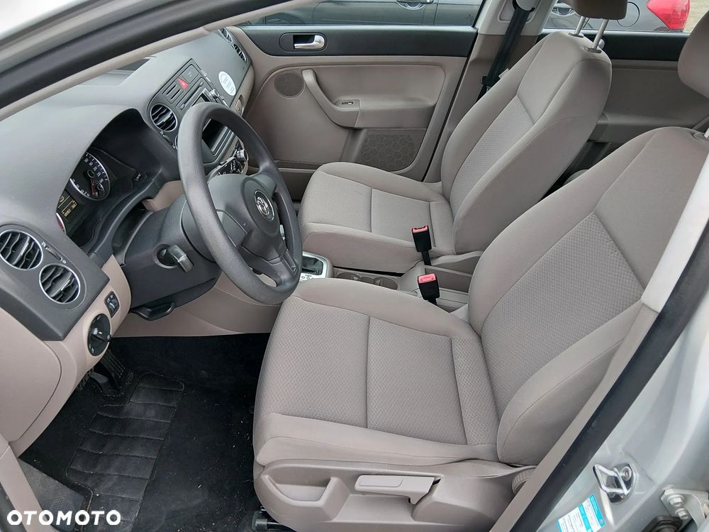 Volkswagen Golf Plus 1.6 Comfortline DSG - 23