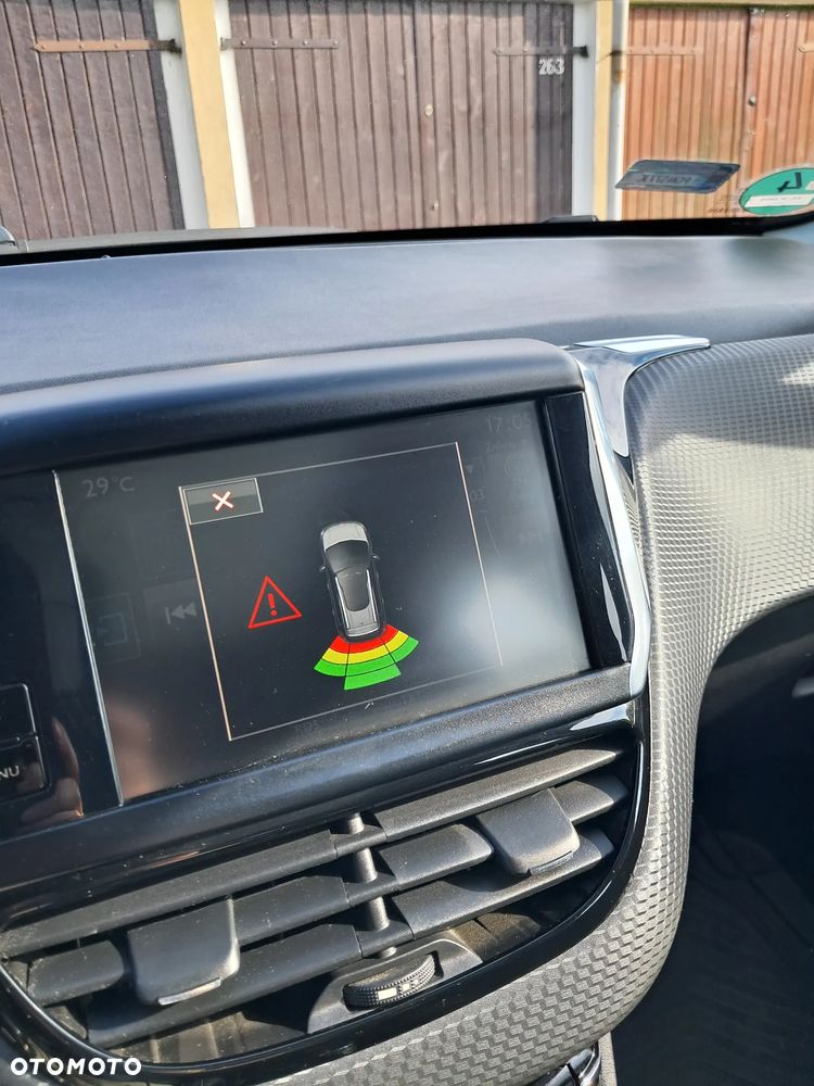 Peugeot 2008 - 9
