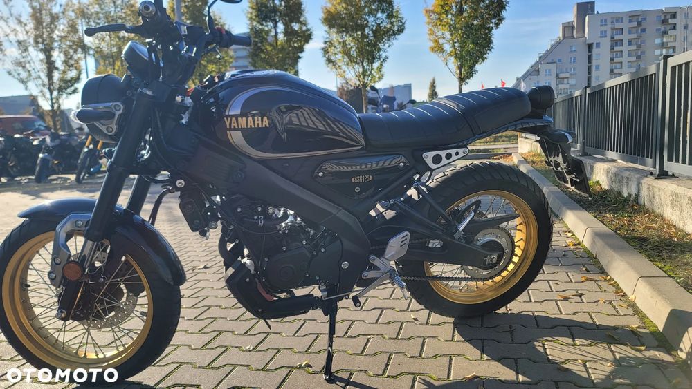 Yamaha XSR - 6