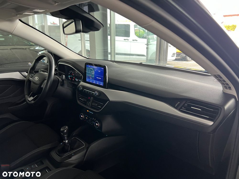 Ford Focus 1.0 EcoBoost mHEV Titanium - 38