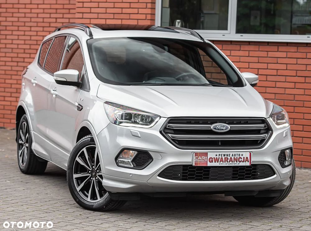 Ford Kuga 1.5 EcoBoost 2x4 ST-Line - 1