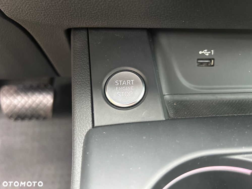 Audi A4 Limousine 35 TFSI mHEV Advanced S tronic - 31