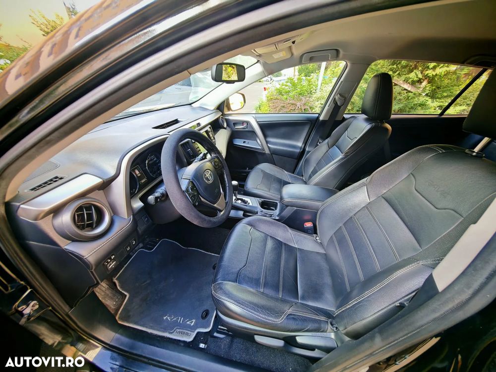 Toyota RAV4 - 12