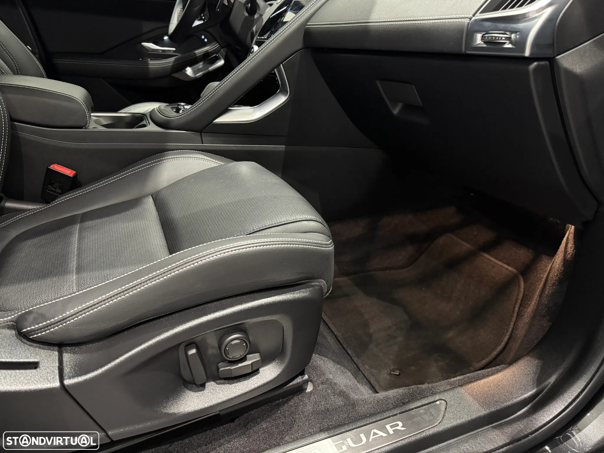 Jaguar E-Pace 1.5 P160 R-Dynamic S Aut. - 6