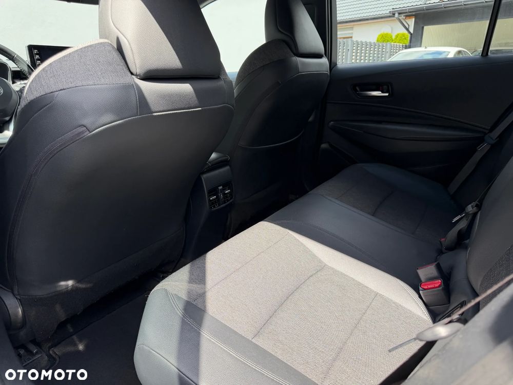 Toyota Corolla 2.0 Hybrid Selection - 25