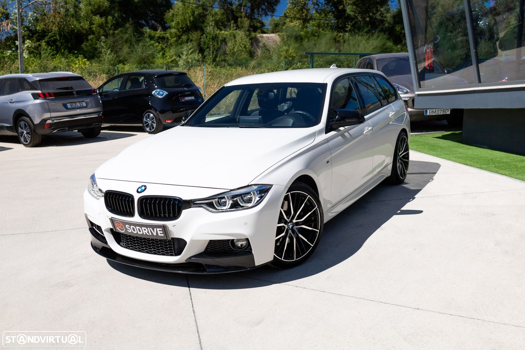 BMW 330 d Touring xDrive Pack M - 4