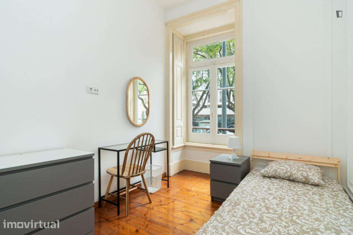 Quarto - localizado em Saldanha Lisbon - Grande imagem: 2/31
