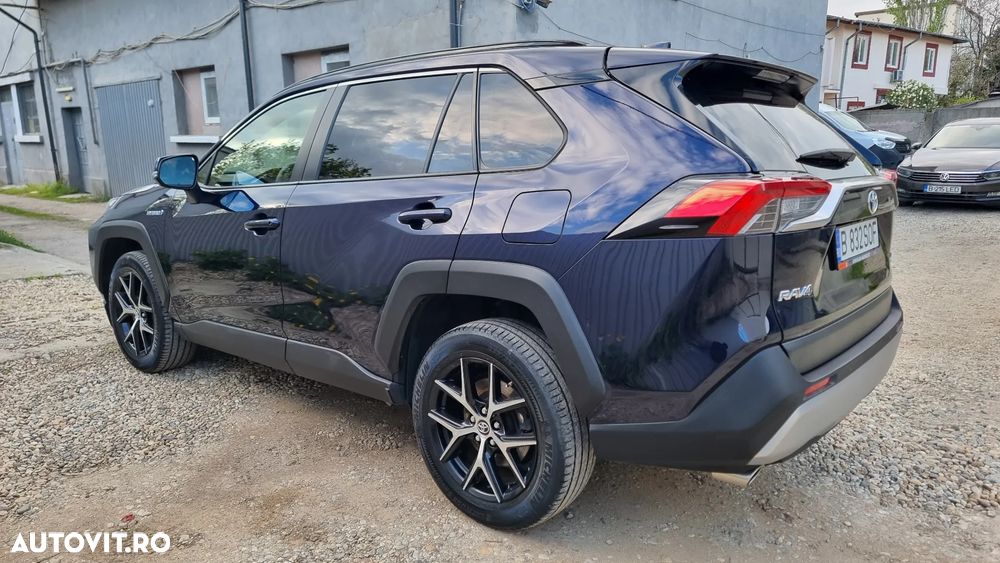 Toyota RAV4 - 4