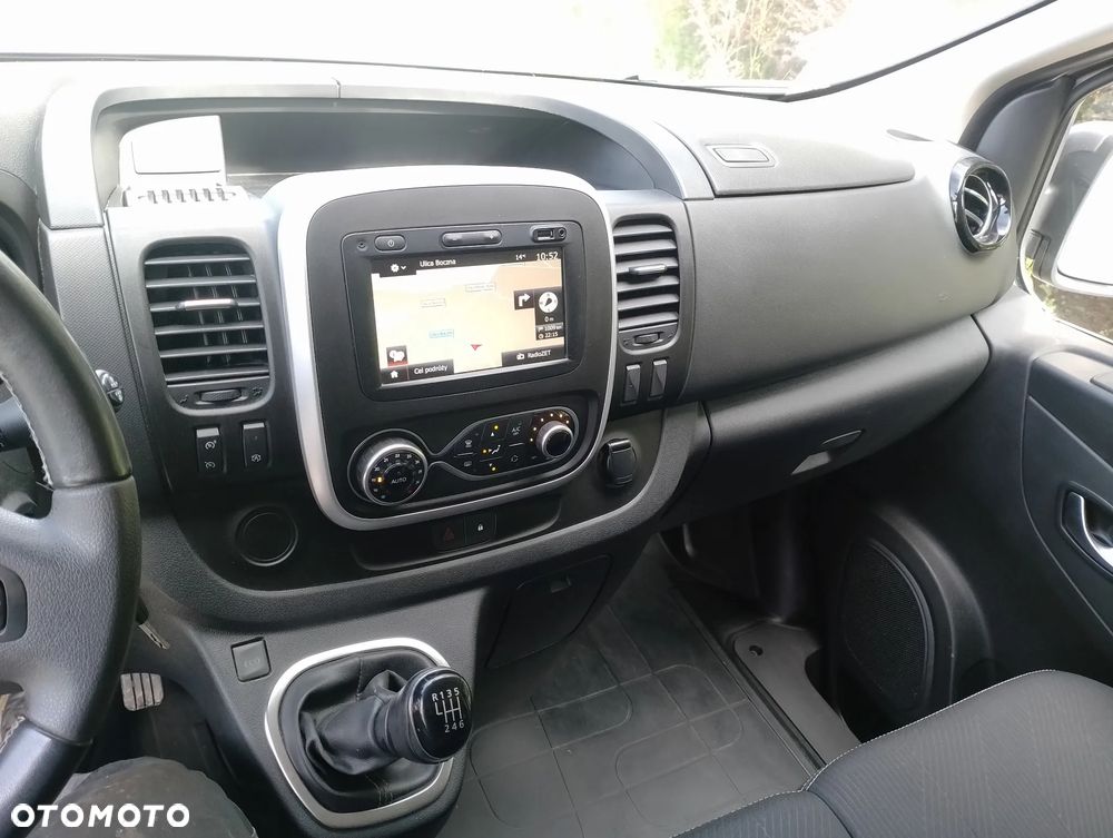 Nissan NV300 - 31
