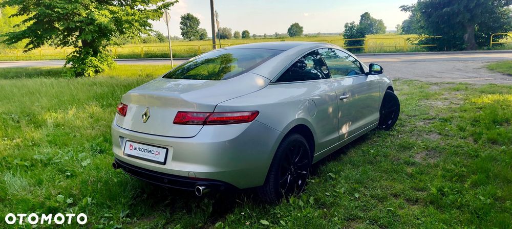 Renault Laguna dCi 150 FAP Night and Day - 15