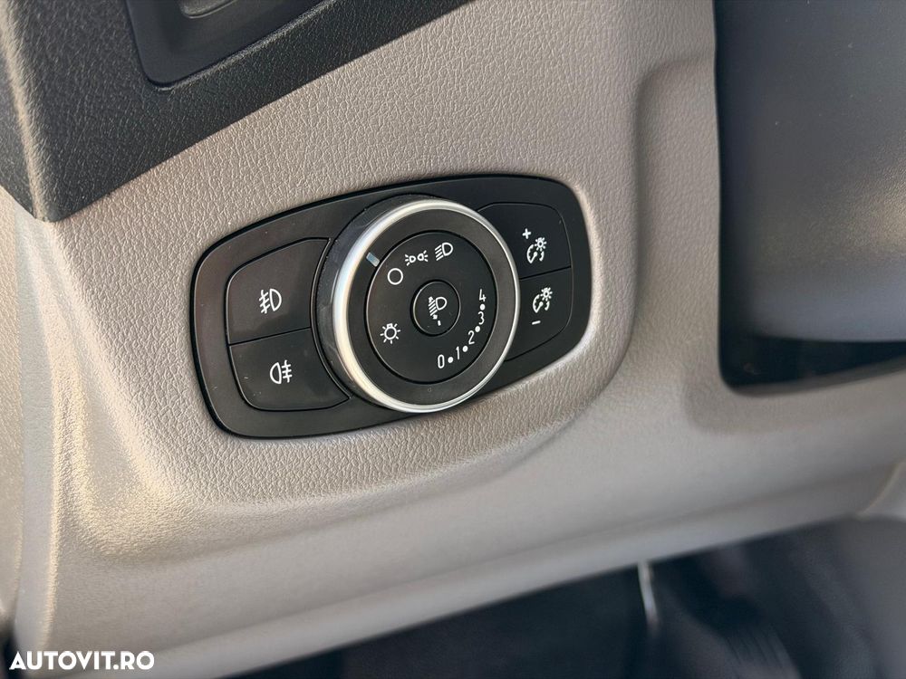 Ford Transit Connect 1.5 EcoBlue 100CP 8AT DCIV SWB(L1) Trend - 21