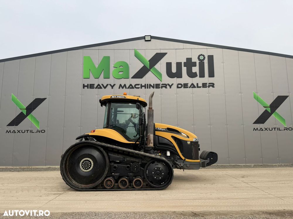 Challenger MT765C Tractor pe Senile - 1