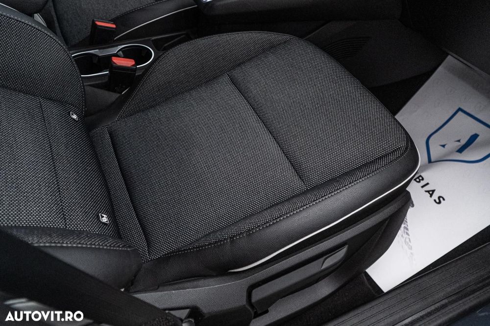 Renault Captur TCe Mild Hybrid 140 EDC GPF TECHNO - 36