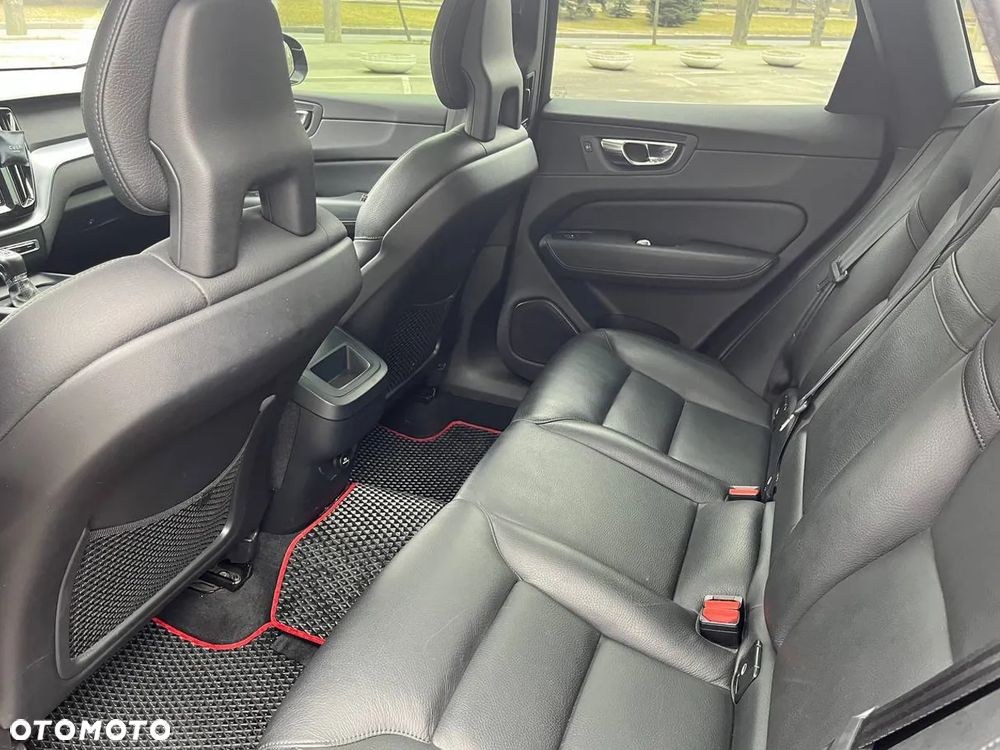 Volvo XC 60 - 6
