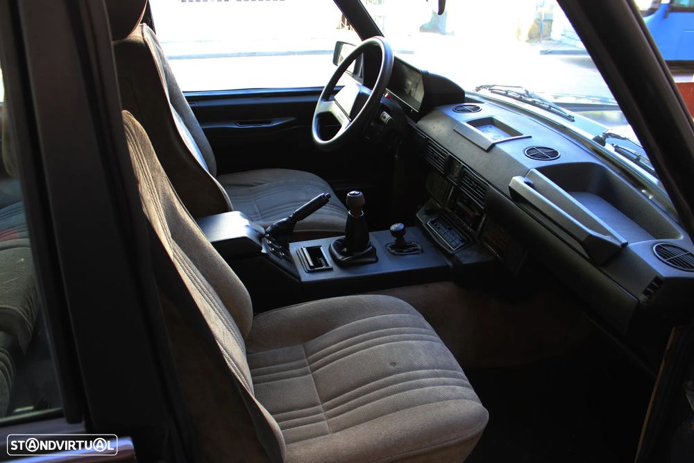 Land Rover Range Rover 2.5 TDi Classic - 29