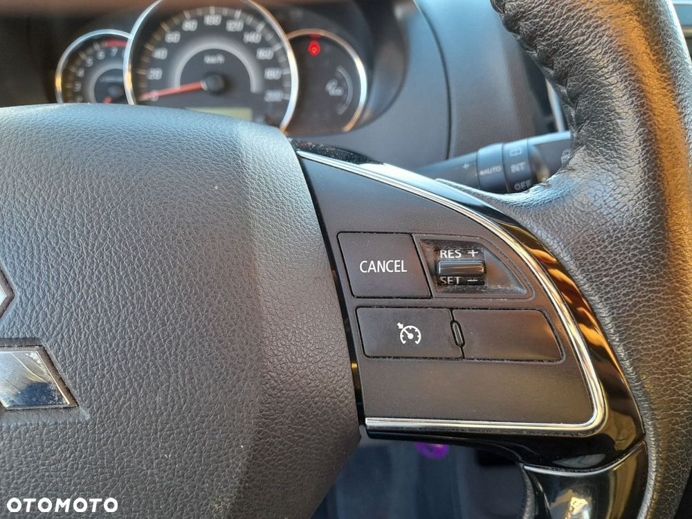 Mitsubishi Space Star - 15