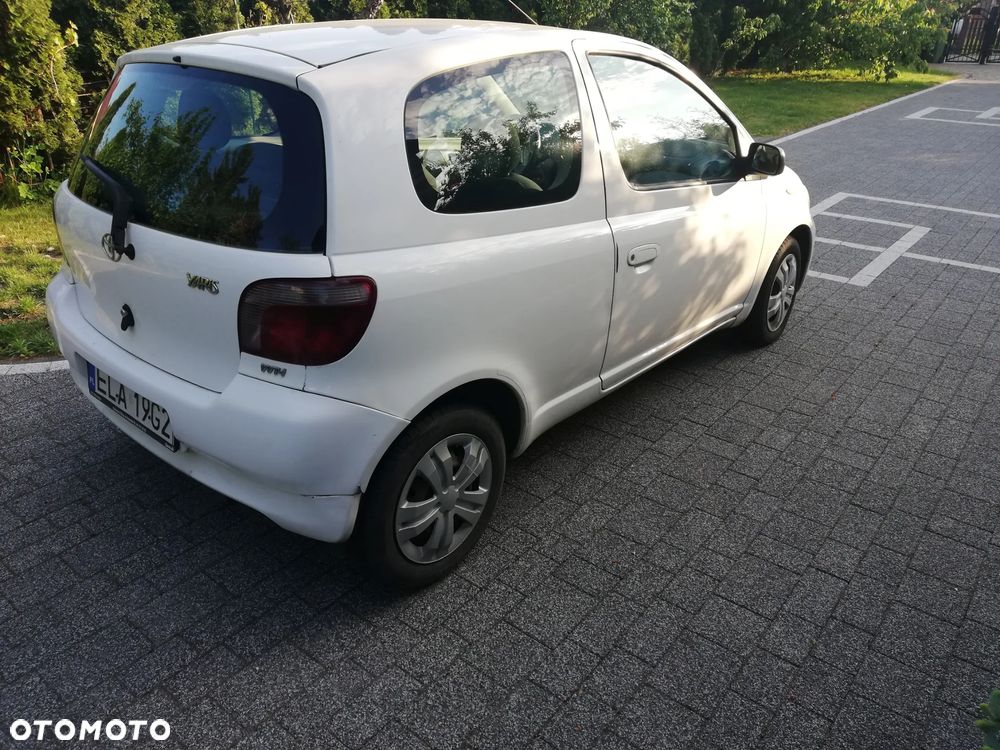 Toyota Yaris 1.0 Base - 6