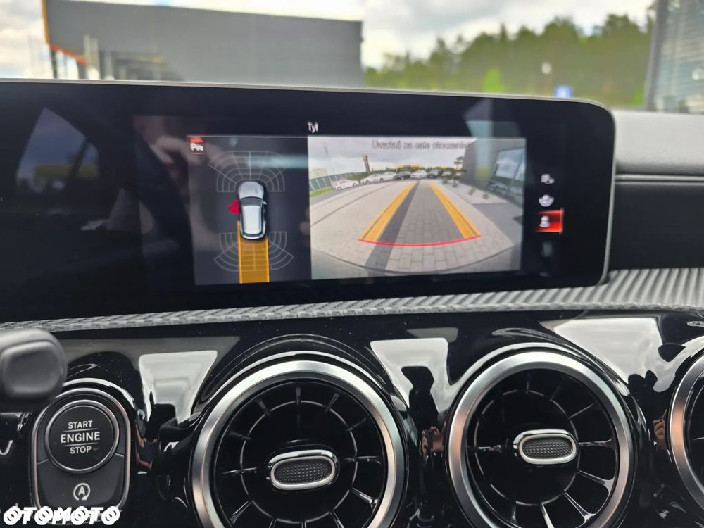 Mercedes-Benz CLA 200 AMG Line 7G-DCT - 19