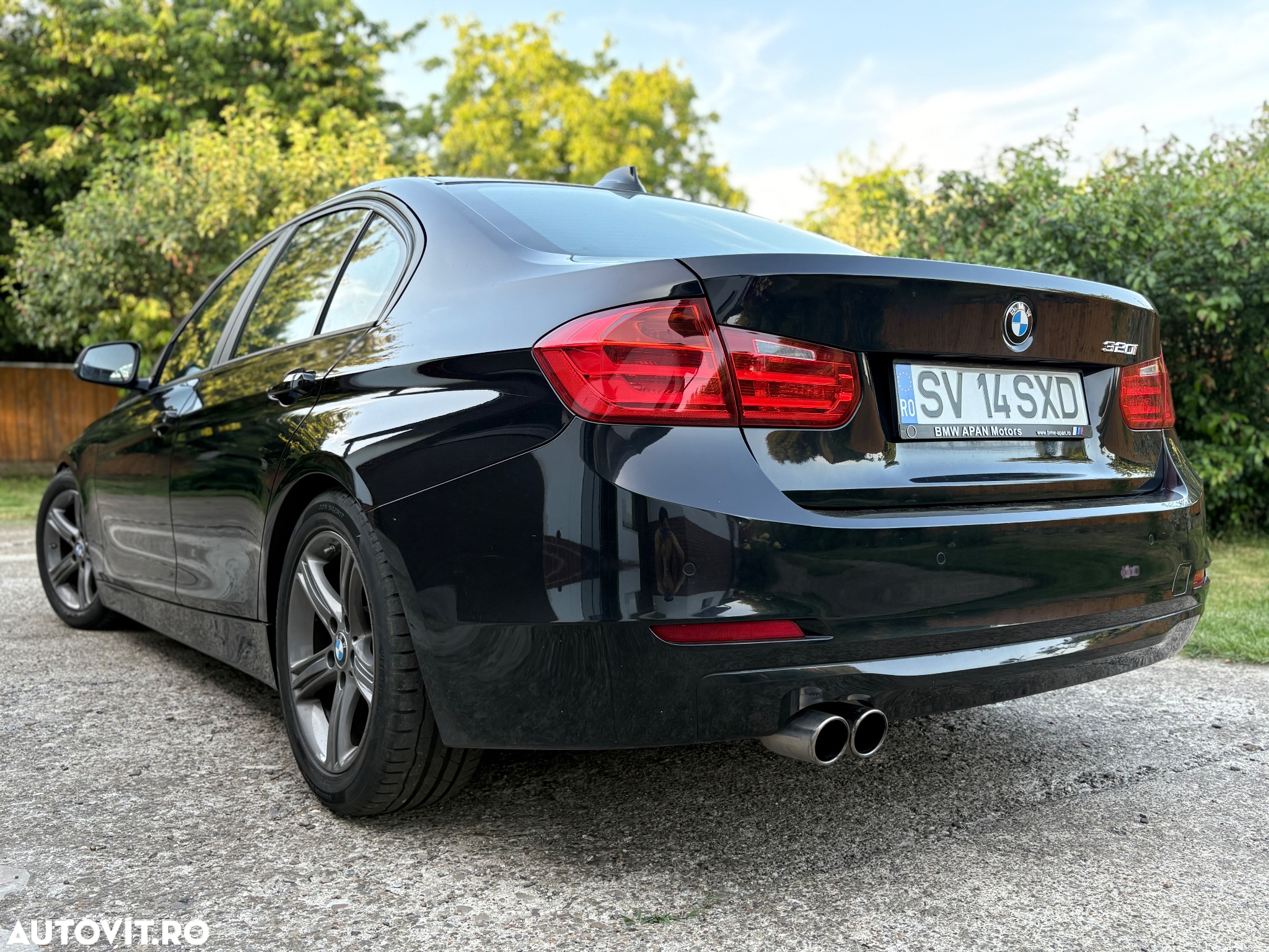 BMW Seria 3 320i Aut. - 2