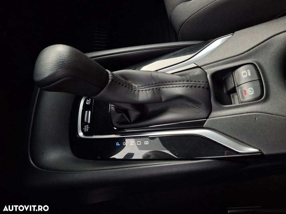 Toyota Corolla 1.8 HSD Eco - 19