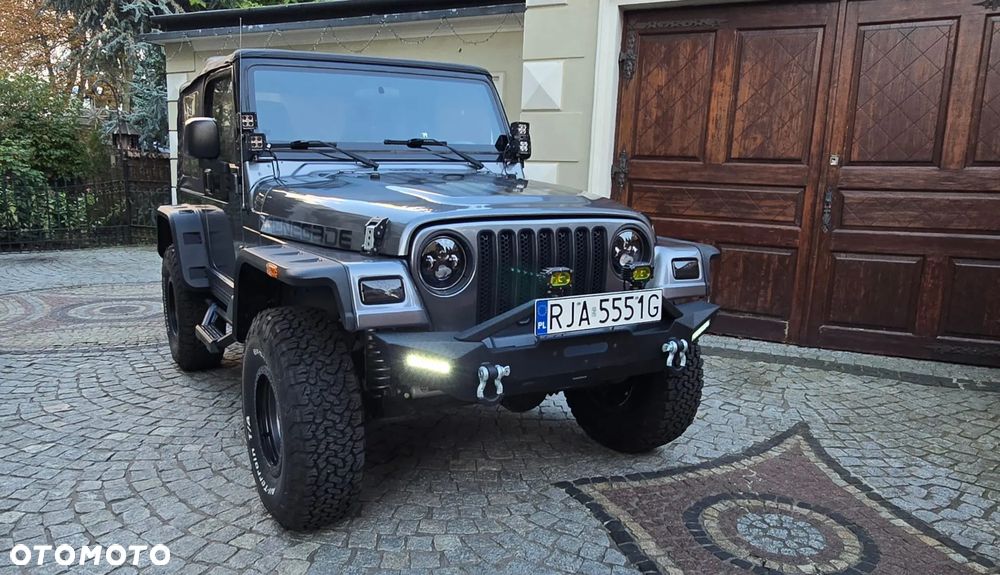 Jeep Wrangler - 2