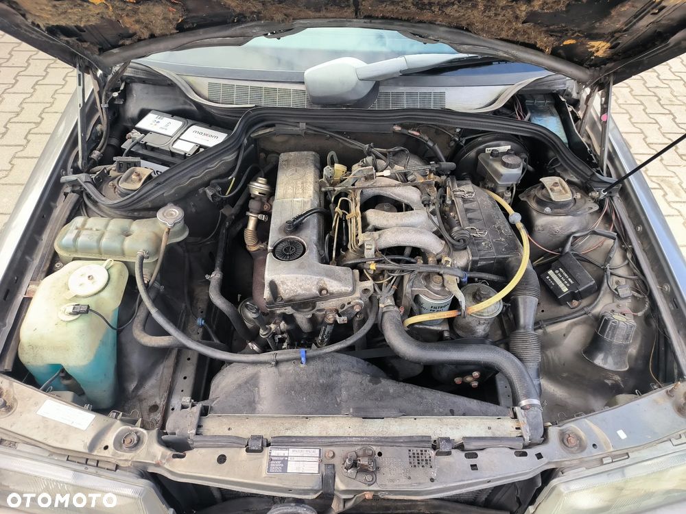 Mercedes-Benz W201 (190) - 15