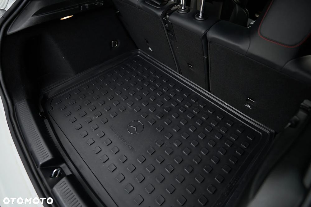 Mercedes-Benz Klasa A 45 S AMG 4-Matic 8G-DCT - 36