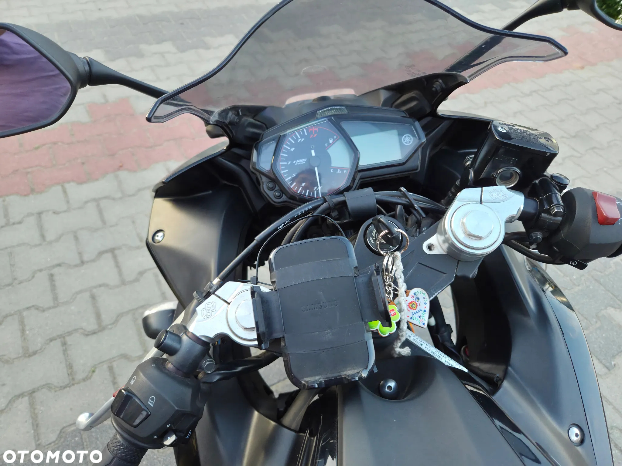Yamaha R3 - 10
