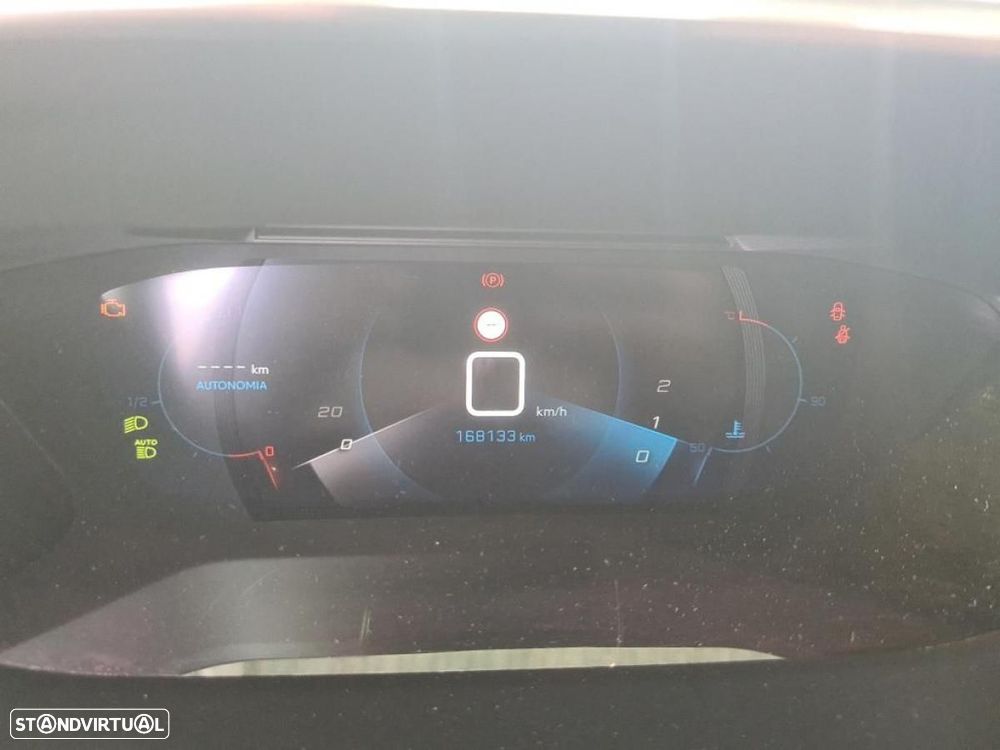 Peugeot 208 1.5 BlueHDi GT - 4