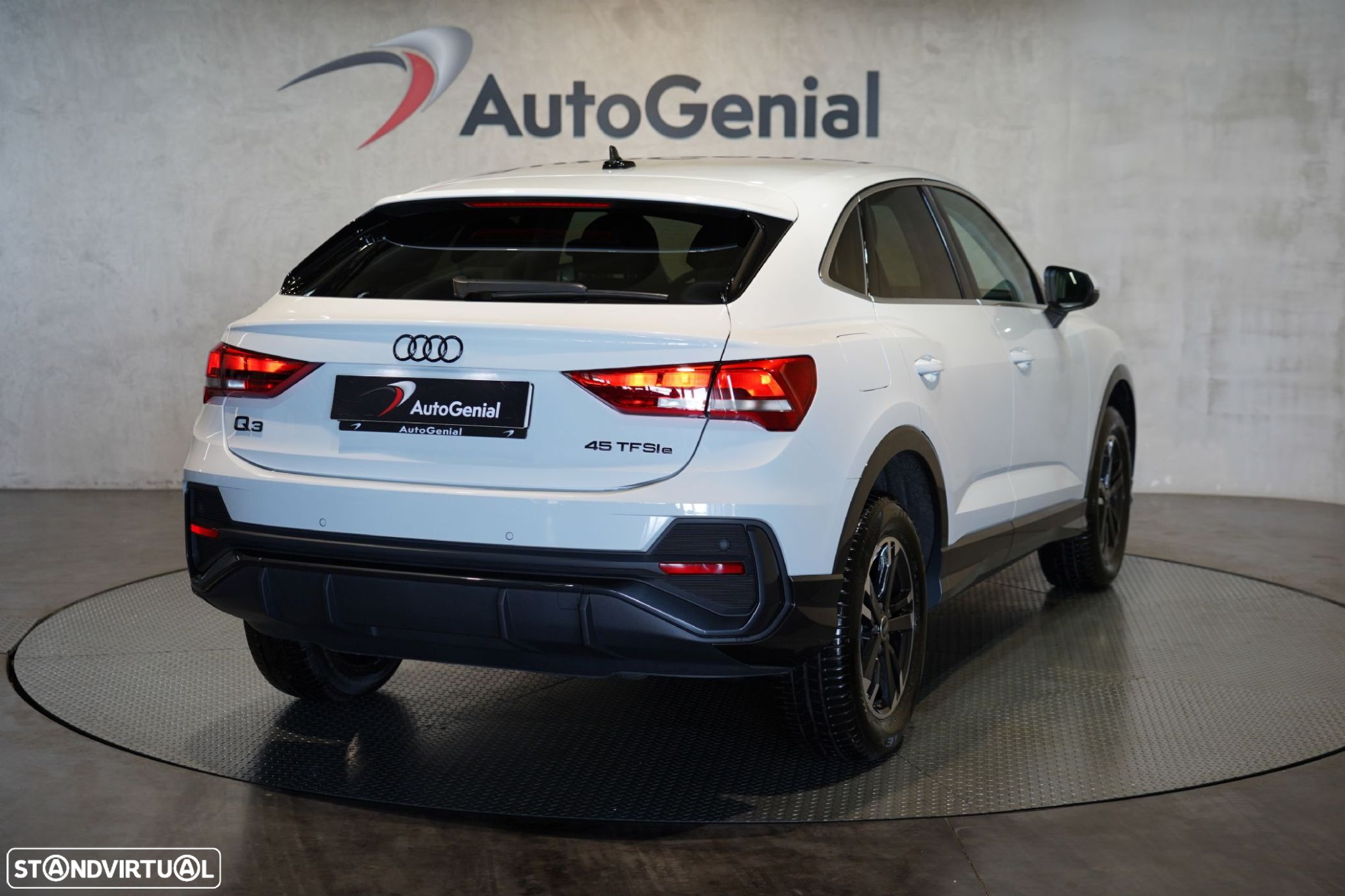 Audi Q3 Sportback 45 TFSIe S tronic - 2
