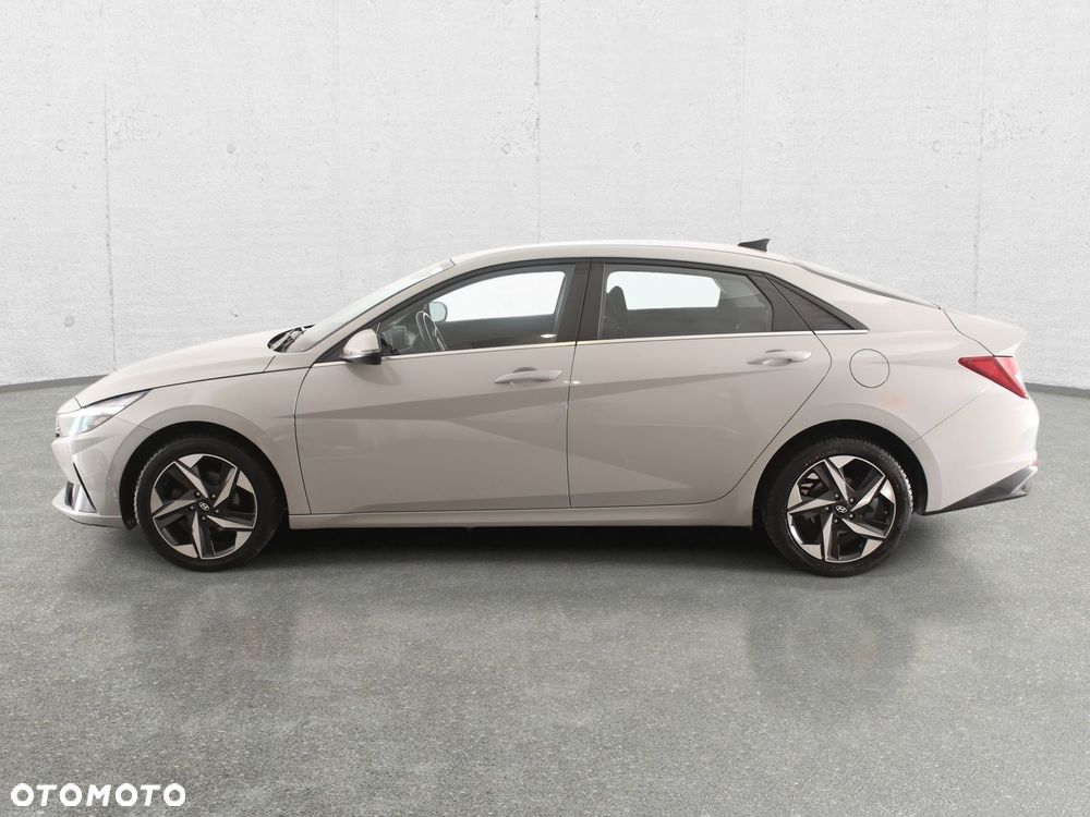 Hyundai Elantra 1.6 Smart CVT - 3