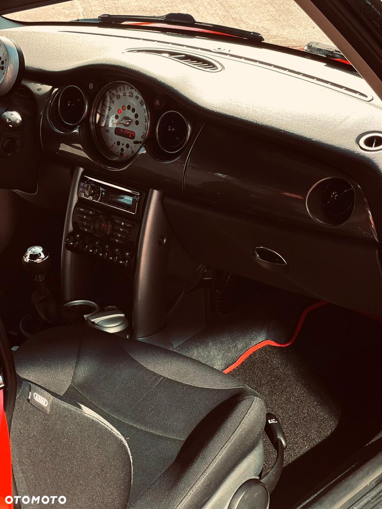 MINI Cooper Standard - 8