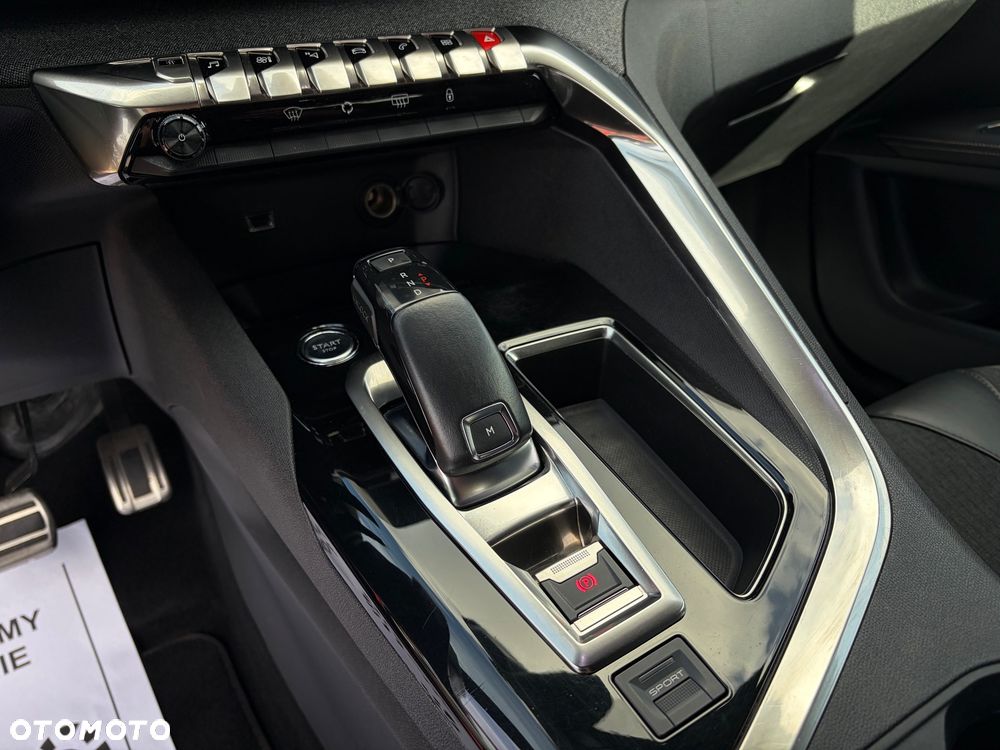 Peugeot 3008 - 11