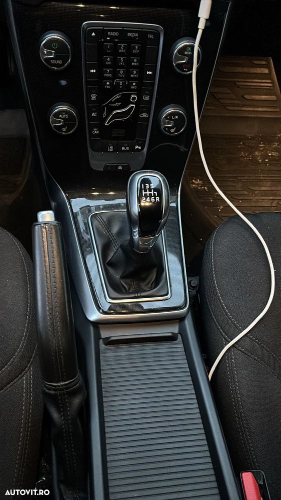 Volvo V40 D2 Momentum - 15