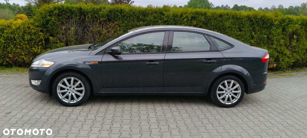 Ford Mondeo 2.0 Ambiente - 7