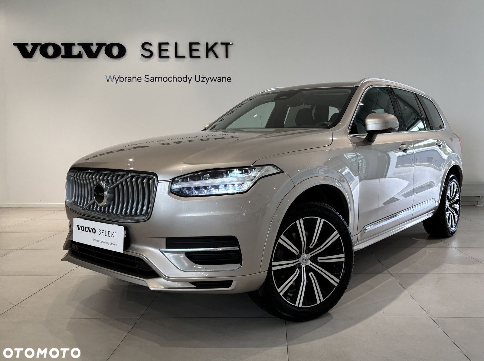 Volvo XC 90 - 1