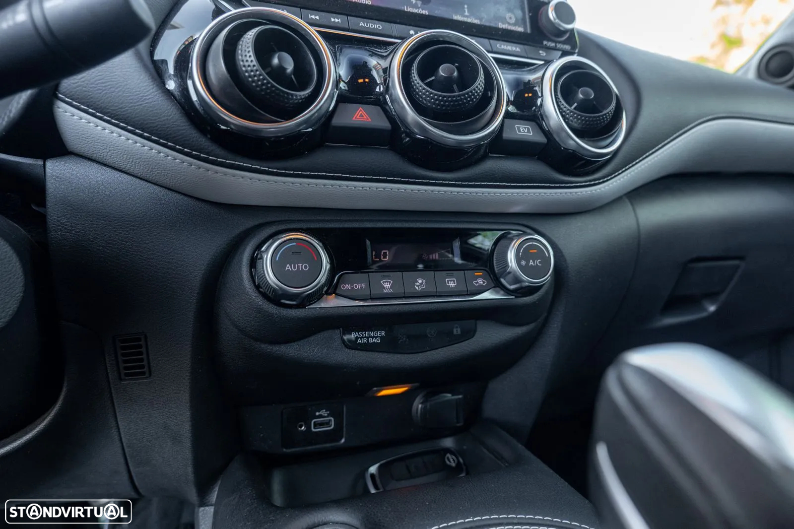 Nissan Juke 1.6 Hybrid N-Design Black - 21