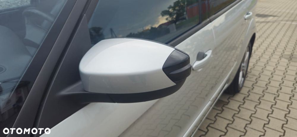 Ford S-Max 2.0 TDCi Titanium - 29