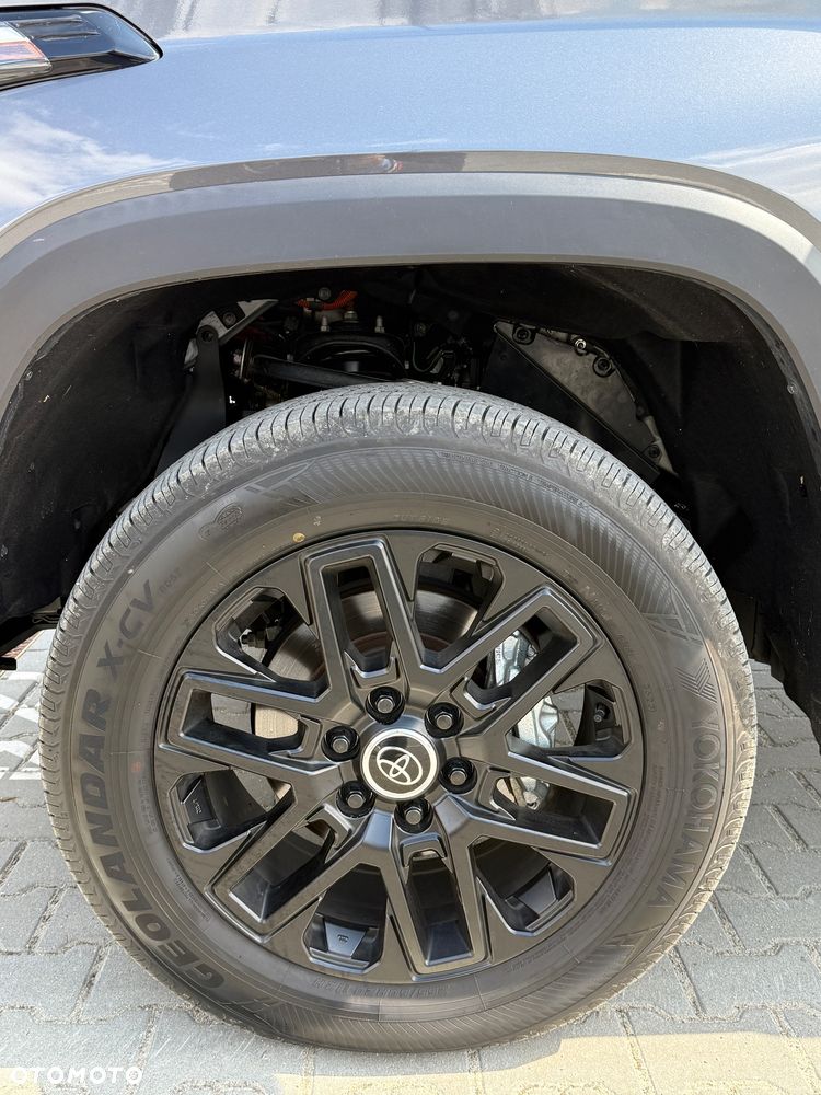 Toyota Tundra - 11