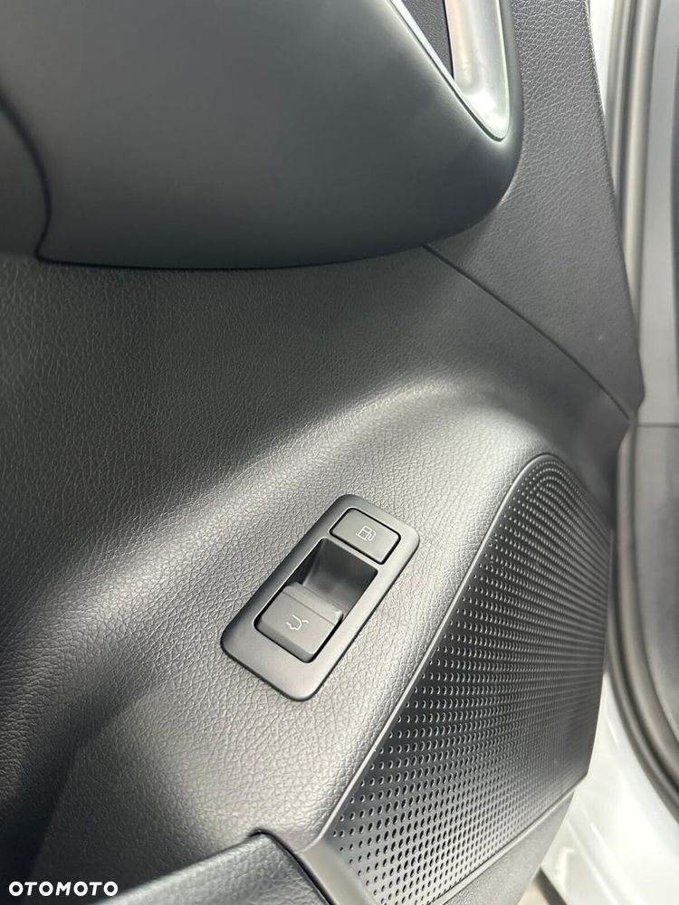 BYD Sealion 5 - 25