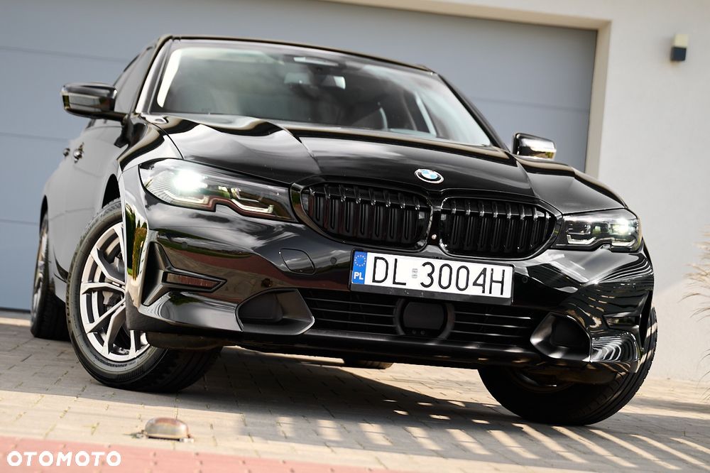 BMW Seria 3 330e Sport Line sport - 6